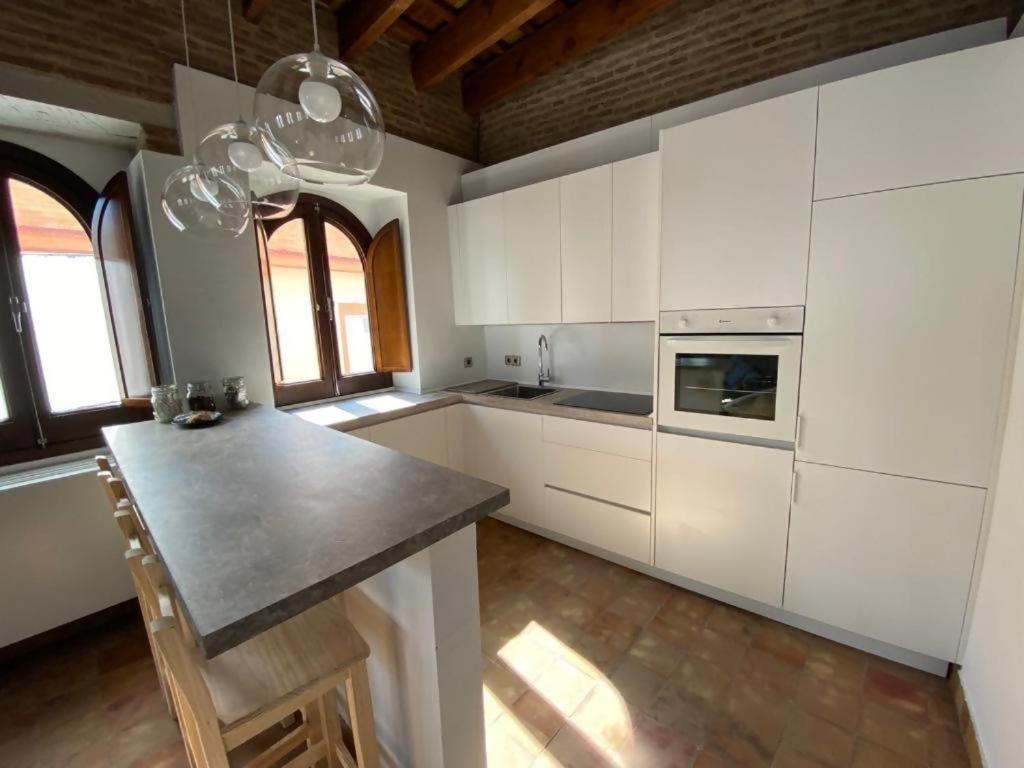 Hostfy Centro Puerta Osario Apartment Seville Ngoại thất bức ảnh