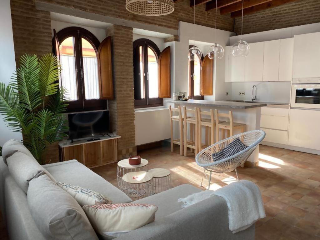 Hostfy Centro Puerta Osario Apartment Seville Ngoại thất bức ảnh